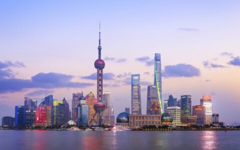 垃圾分类、5G、“国六”、城市更新的经济账