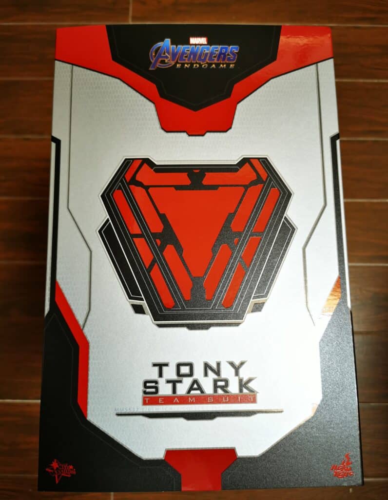 开箱丨Hot Toys 复联4托尼·斯塔克 复仇者团队服装1:6珍藏人偶插图2