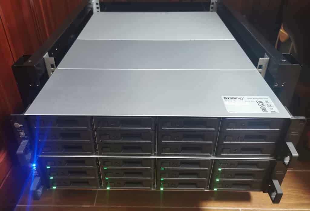 开箱丨群晖新款 RackStation RS2421+ 网络存储服务器和RX1217拓展机插图10