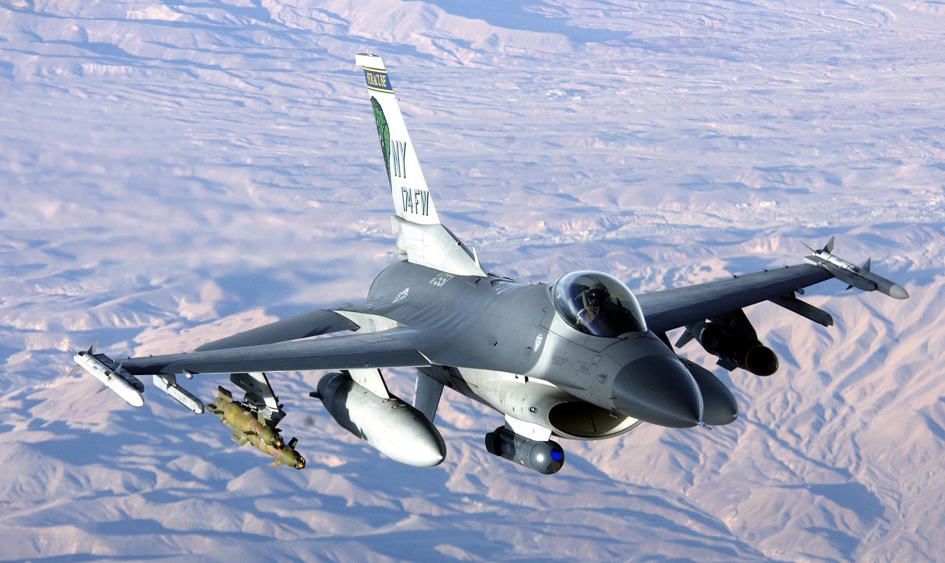 F-16插图