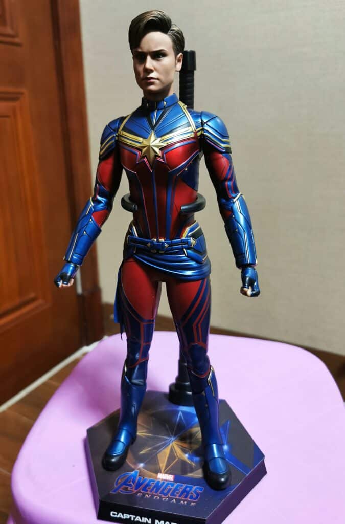 开箱丨HotToys复仇者联盟4惊奇队长1:6珍藏人偶插图3